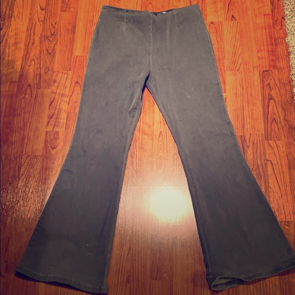 Stretchy fit, flare jeans